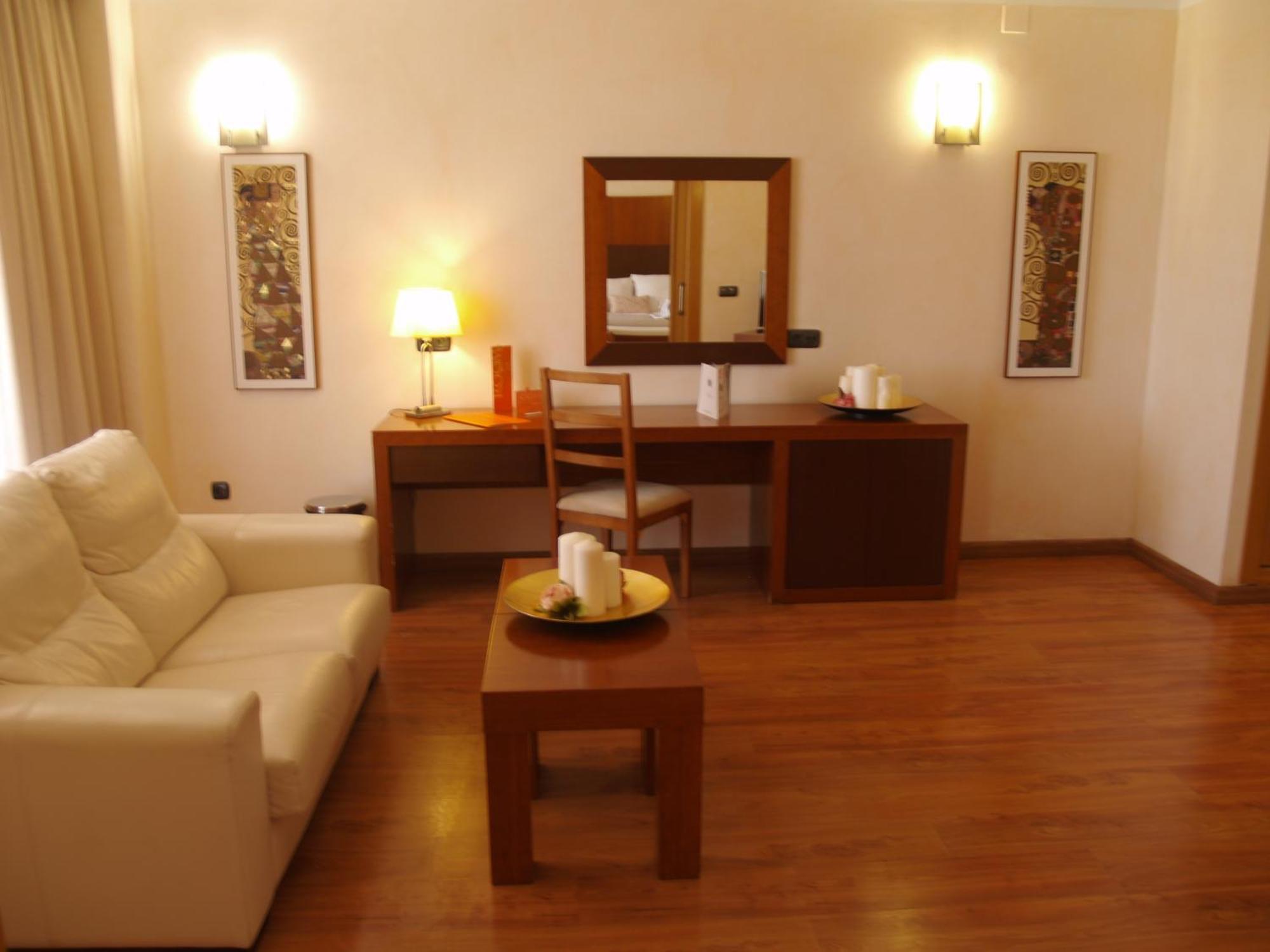 Hotel Montera Plaza Los Barrios Eksteriør bilde